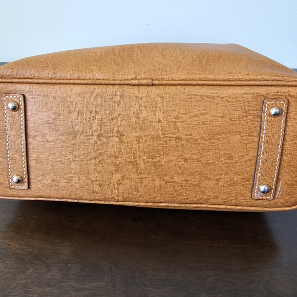 Dooney & Bourke Tan Leather Shoulder Bag - Picture 4 of 8